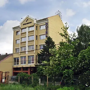 https://chesscom-hotel.inbudapesthotels.com